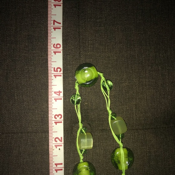 Gorgeous Green Chuns Fashion Necklace - Picture 3 of 3